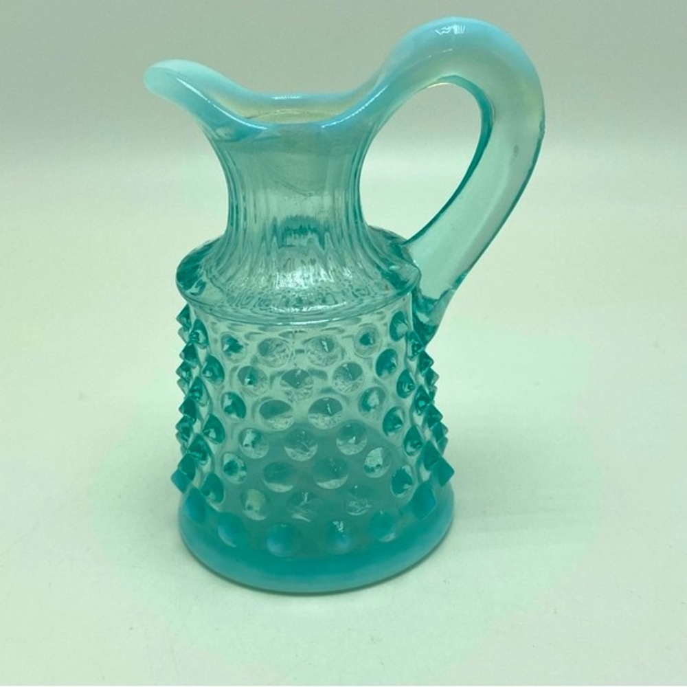Vintage Fenton Blue Hobnail Cruet *chip